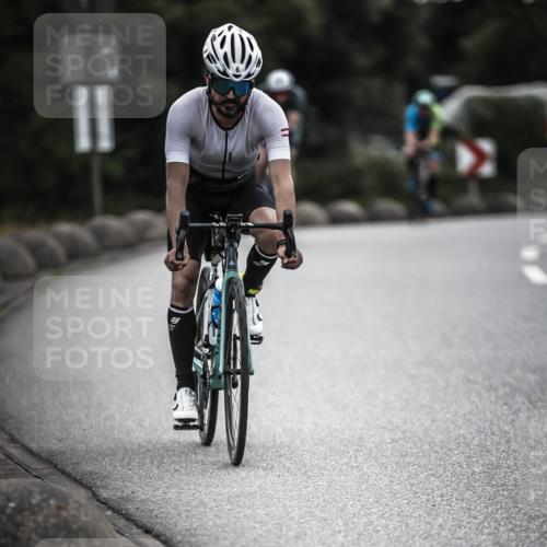 21.06.2026 - 29. Vierlanden-Triathlon H.Heesch http://msf.ph/oto/9910894 21.06.2026 09:36:12 Radfahren 6, 130, 135, 180 meine-sportfotos.de