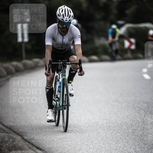 21.06.2026 - 29. Vierlanden-Triathlon H.Heesch http://msf.ph/oto/9910896 21.06.2026 09:36:12 Radfahren 6, 130, 135, 180 meine-sportfotos.de