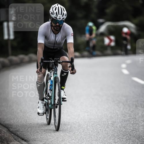21.06.2026 - 29. Vierlanden-Triathlon H.Heesch http://msf.ph/oto/9910902 21.06.2026 09:36:12 Radfahren 6, 130, 135, 180 meine-sportfotos.de