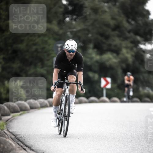 21.06.2026 - 29. Vierlanden-Triathlon H.Heesch http://msf.ph/oto/9910933 21.06.2026 09:26:23 Radfahren 55, 78, 106, 269 meine-sportfotos.de