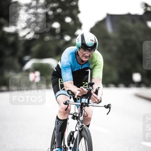 21.06.2026 - 29. Vierlanden-Triathlon H.Heesch http://msf.ph/oto/9910934 21.06.2026 09:36:17 Radfahren 6, 23, 111, 130, 135, 180, 216, 283 meine-sportfotos.de