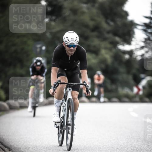 21.06.2026 - 29. Vierlanden-Triathlon H.Heesch http://msf.ph/oto/9910941 21.06.2026 09:26:23 Radfahren 55, 78, 106, 269 meine-sportfotos.de