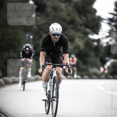 21.06.2026 - 29. Vierlanden-Triathlon H.Heesch http://msf.ph/oto/9910943 21.06.2026 09:26:23 Radfahren 55, 78, 106, 269 meine-sportfotos.de