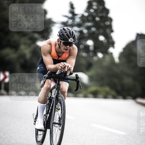 21.06.2026 - 29. Vierlanden-Triathlon H.Heesch http://msf.ph/oto/9910999 21.06.2026 09:26:28 Radfahren 78, 106, 196 meine-sportfotos.de