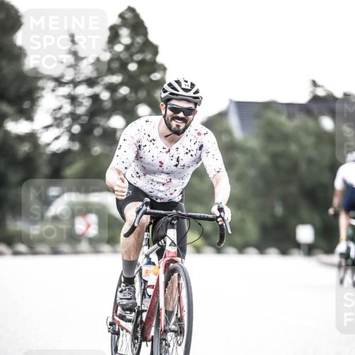 21.06.2026 - 29. Vierlanden-Triathlon H.Heesch http://msf.ph/oto/9911000 21.06.2026 09:36:47 Radfahren 18 meine-sportfotos.de