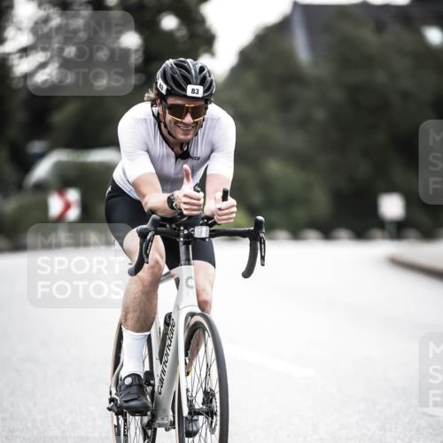 21.06.2026 - 29. Vierlanden-Triathlon H.Heesch http://msf.ph/oto/9911060 21.06.2026 09:37:08 Radfahren 83, 261 meine-sportfotos.de