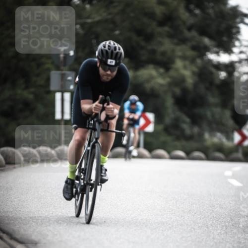 21.06.2026 - 29. Vierlanden-Triathlon H.Heesch http://msf.ph/oto/9911135 21.06.2026 09:27:16 Radfahren 27, 43, 56, 103, 139, 179, 198 meine-sportfotos.de