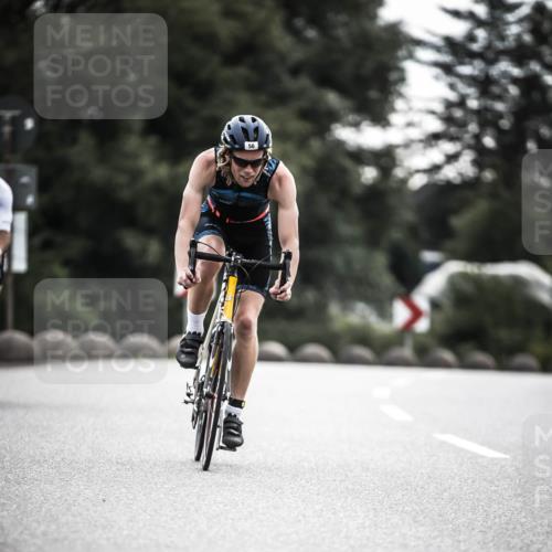 21.06.2026 - 29. Vierlanden-Triathlon H.Heesch http://msf.ph/oto/9911177 21.06.2026 09:27:22 Radfahren 43, 56, 69, 86, 103, 130, 139, 157, 179 meine-sportfotos.de