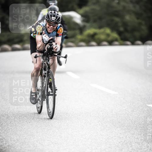 21.06.2026 - 29. Vierlanden-Triathlon H.Heesch http://msf.ph/oto/9911191 21.06.2026 09:37:57 Radfahren 2, 156 meine-sportfotos.de