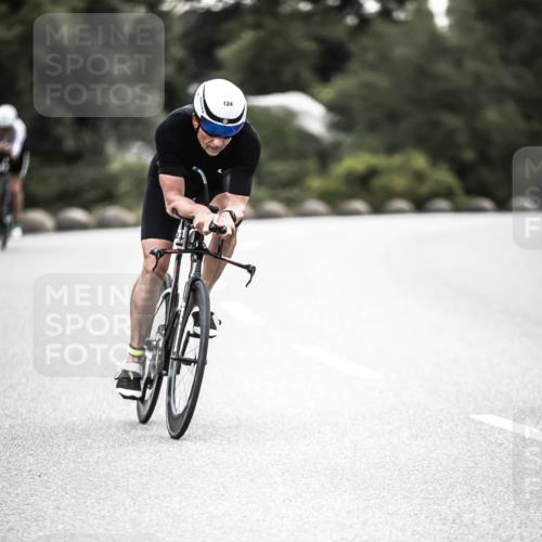 21.06.2026 - 29. Vierlanden-Triathlon H.Heesch http://msf.ph/oto/9911299 21.06.2026 09:39:56 Radfahren 124, 275 meine-sportfotos.de