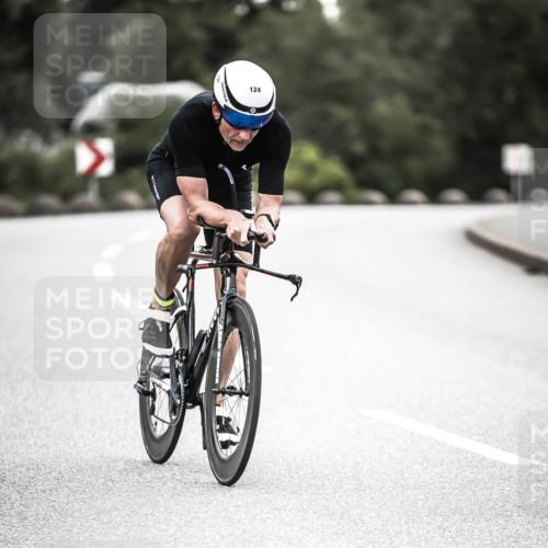 21.06.2026 - 29. Vierlanden-Triathlon H.Heesch http://msf.ph/oto/9911304 21.06.2026 09:39:56 Radfahren 124, 275 meine-sportfotos.de