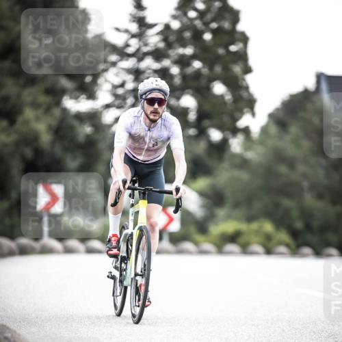 21.06.2026 - 29. Vierlanden-Triathlon H.Heesch http://msf.ph/oto/9911333 21.06.2026 09:40:27 Radfahren 50, 116 meine-sportfotos.de
