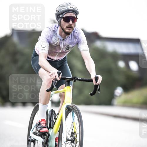 21.06.2026 - 29. Vierlanden-Triathlon H.Heesch http://msf.ph/oto/9911347 21.06.2026 09:40:28 Radfahren 50, 116, 158 meine-sportfotos.de