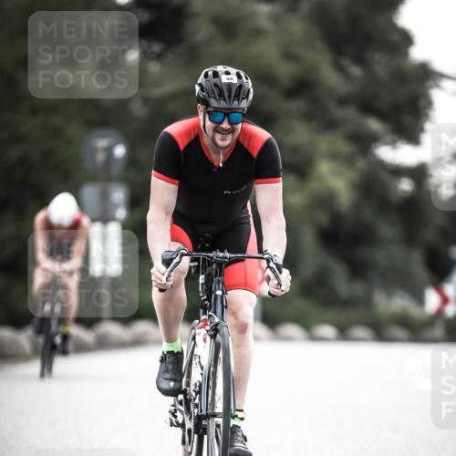 21.06.2026 - 29. Vierlanden-Triathlon H.Heesch http://msf.ph/oto/9911436 21.06.2026 09:41:43 Radfahren 15, 41, 48, 89, 146, 1353 meine-sportfotos.de