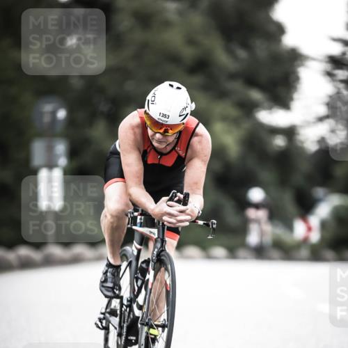 21.06.2026 - 29. Vierlanden-Triathlon H.Heesch http://msf.ph/oto/9911451 21.06.2026 09:41:45 Radfahren 15, 41, 48, 89, 1353 meine-sportfotos.de