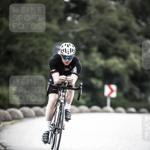 21.06.2026 - 29. Vierlanden-Triathlon H.Heesch http://msf.ph/oto/9911474 21.06.2026 09:41:50 Radfahren 15, 89 meine-sportfotos.de