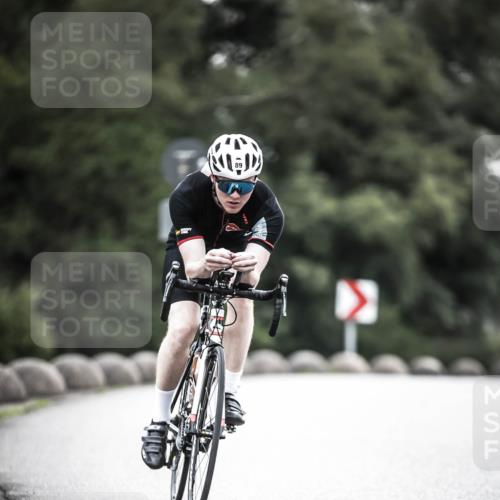 21.06.2026 - 29. Vierlanden-Triathlon H.Heesch http://msf.ph/oto/9911475 21.06.2026 09:41:50 Radfahren 15, 89 meine-sportfotos.de