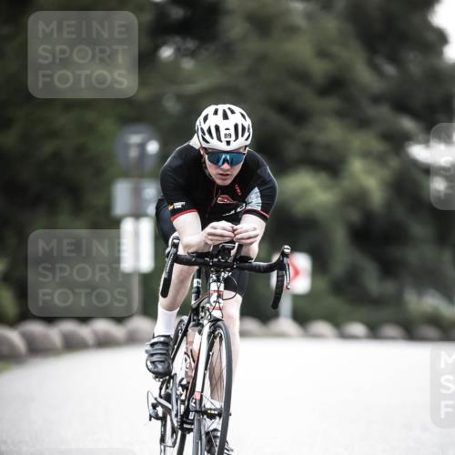 21.06.2026 - 29. Vierlanden-Triathlon H.Heesch http://msf.ph/oto/9911479 21.06.2026 09:41:50 Radfahren 15, 89 meine-sportfotos.de
