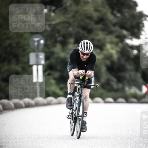 21.06.2026 - 29. Vierlanden-Triathlon H.Heesch http://msf.ph/oto/9911498 21.06.2026 09:42:03 Radfahren 191, 244, 1354 meine-sportfotos.de