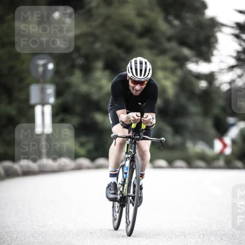 21.06.2026 - 29. Vierlanden-Triathlon H.Heesch http://msf.ph/oto/9911500 21.06.2026 09:42:03 Radfahren 191, 244, 1354 meine-sportfotos.de