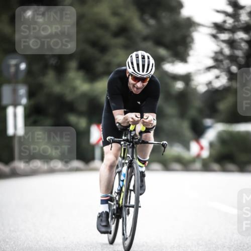 21.06.2026 - 29. Vierlanden-Triathlon H.Heesch http://msf.ph/oto/9911503 21.06.2026 09:42:03 Radfahren 191, 244, 1354 meine-sportfotos.de
