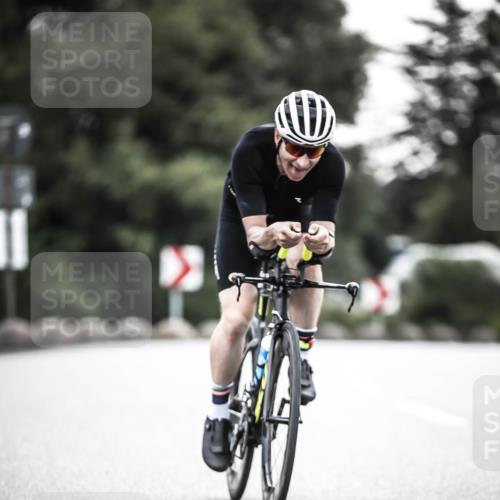 21.06.2026 - 29. Vierlanden-Triathlon H.Heesch http://msf.ph/oto/9911505 21.06.2026 09:42:03 Radfahren 191, 244, 1354 meine-sportfotos.de