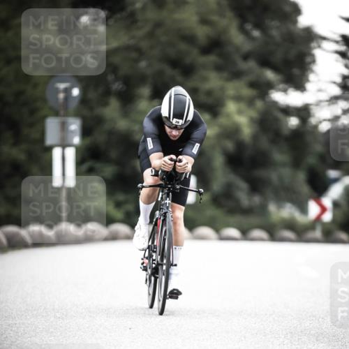 21.06.2026 - 29. Vierlanden-Triathlon H.Heesch http://msf.ph/oto/9911512 21.06.2026 09:42:20 Radfahren 26, 31, 37, 137 meine-sportfotos.de