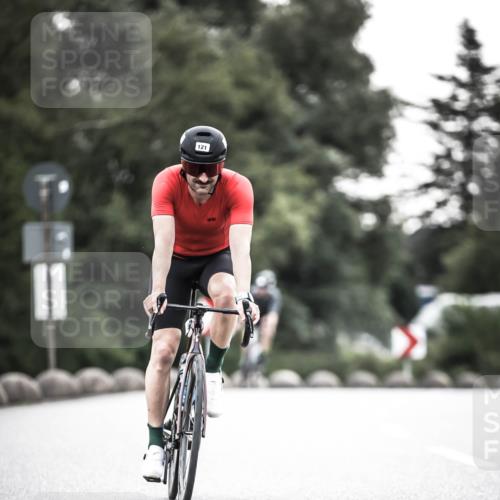 21.06.2026 - 29. Vierlanden-Triathlon H.Heesch http://msf.ph/oto/9911532 21.06.2026 09:42:41 Radfahren 71, 81, 121, 231 meine-sportfotos.de
