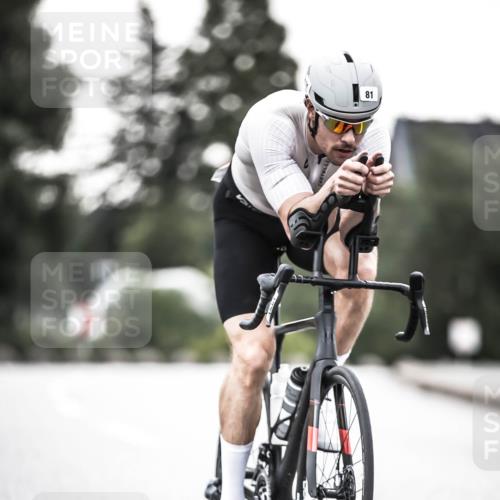 21.06.2026 - 29. Vierlanden-Triathlon H.Heesch http://msf.ph/oto/9911574 21.06.2026 09:42:48 Radfahren 71, 81, 231 meine-sportfotos.de