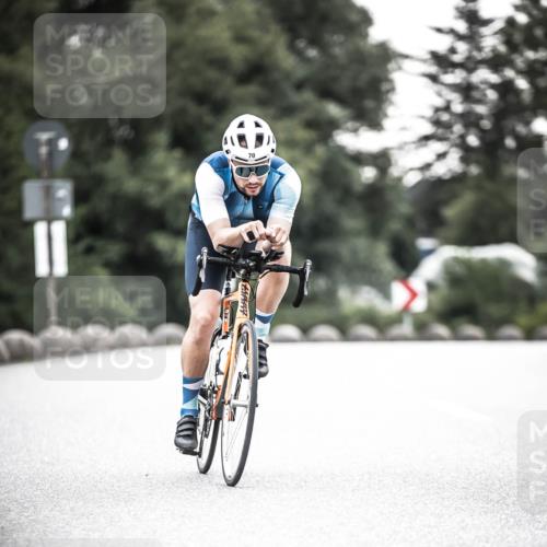21.06.2026 - 29. Vierlanden-Triathlon H.Heesch http://msf.ph/oto/9911624 21.06.2026 09:43:18 Radfahren 70 meine-sportfotos.de