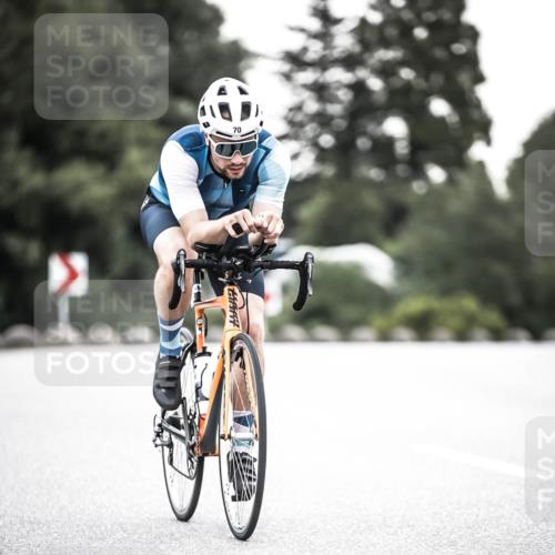 21.06.2026 - 29. Vierlanden-Triathlon H.Heesch http://msf.ph/oto/9911630 21.06.2026 09:43:18 Radfahren 70 meine-sportfotos.de