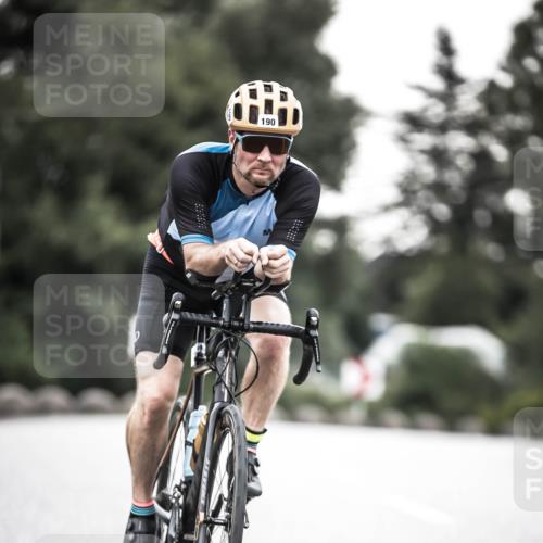 21.06.2026 - 29. Vierlanden-Triathlon H.Heesch http://msf.ph/oto/9911716 21.06.2026 09:44:24 Radfahren 63, 74, 183, 190, 302 meine-sportfotos.de