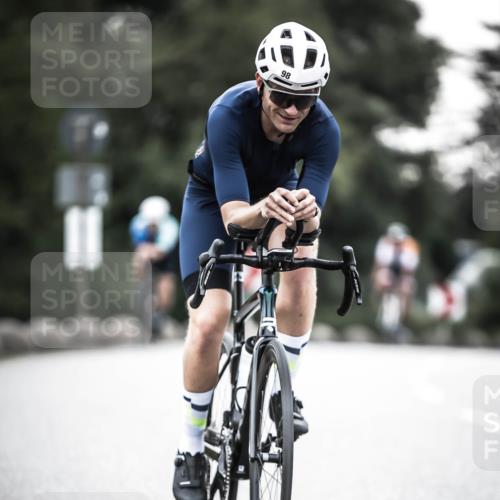 21.06.2026 - 29. Vierlanden-Triathlon H.Heesch http://msf.ph/oto/9911735 21.06.2026 09:44:33 Radfahren 16, 63, 94, 98, 107, 120, 183, 302 meine-sportfotos.de