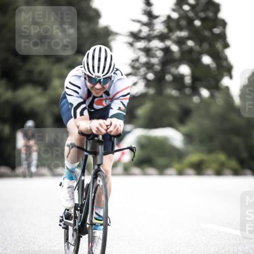 21.06.2026 - 29. Vierlanden-Triathlon H.Heesch http://msf.ph/oto/9911806 21.06.2026 09:45:18 Radfahren 79, 200, 261, 268, 290 meine-sportfotos.de