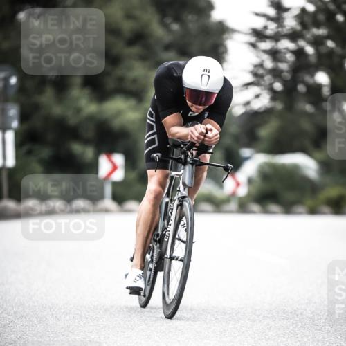 21.06.2026 - 29. Vierlanden-Triathlon H.Heesch http://msf.ph/oto/9911853 21.06.2026 09:46:04 Radfahren 45, 177, 210, 212, 293 meine-sportfotos.de
