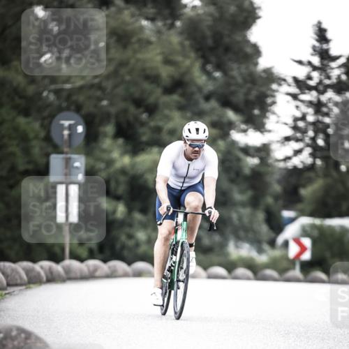 21.06.2026 - 29. Vierlanden-Triathlon H.Heesch http://msf.ph/oto/9911863 21.06.2026 09:46:26 Radfahren 58, 164 meine-sportfotos.de