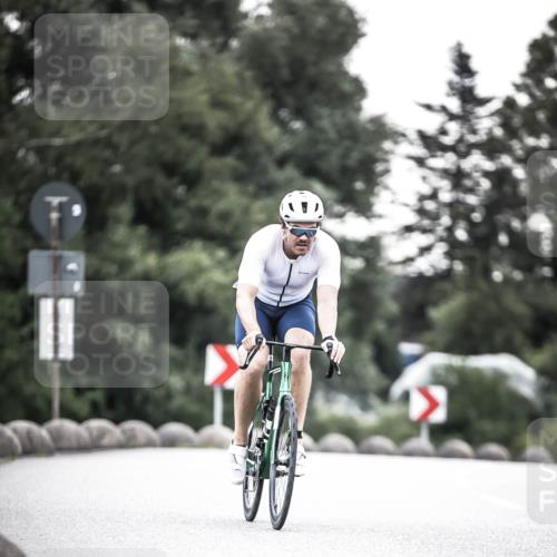 21.06.2026 - 29. Vierlanden-Triathlon H.Heesch http://msf.ph/oto/9911867 21.06.2026 09:46:27 Radfahren 58, 164 meine-sportfotos.de
