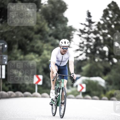 21.06.2026 - 29. Vierlanden-Triathlon H.Heesch http://msf.ph/oto/9911870 21.06.2026 09:46:27 Radfahren 58, 164 meine-sportfotos.de