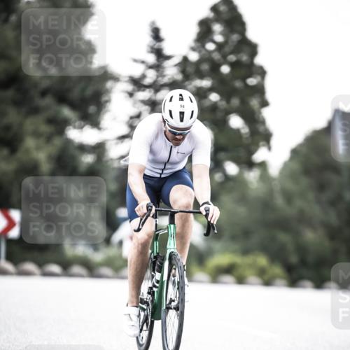 21.06.2026 - 29. Vierlanden-Triathlon H.Heesch http://msf.ph/oto/9911875 21.06.2026 09:46:27 Radfahren 58, 164 meine-sportfotos.de