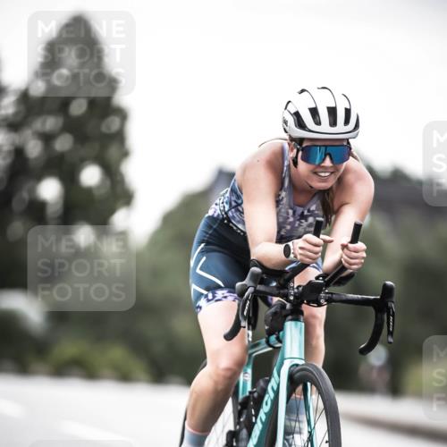 21.06.2026 - 29. Vierlanden-Triathlon H.Heesch http://msf.ph/oto/9911904 21.06.2026 09:46:54 Radfahren 140, 240, 241 meine-sportfotos.de