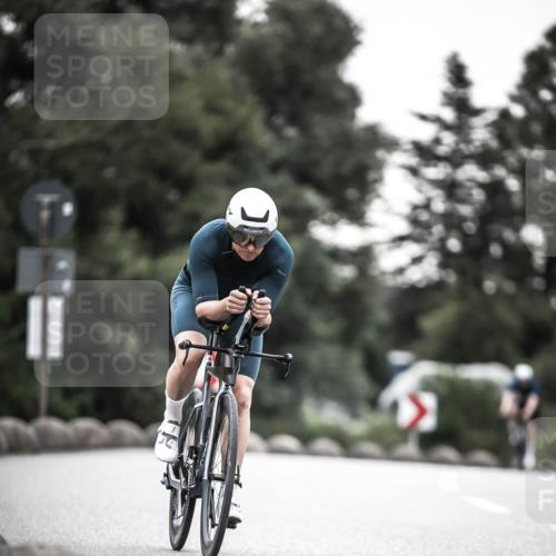 21.06.2026 - 29. Vierlanden-Triathlon H.Heesch http://msf.ph/oto/9911907 21.06.2026 09:46:57 Radfahren 140, 172, 240 meine-sportfotos.de
