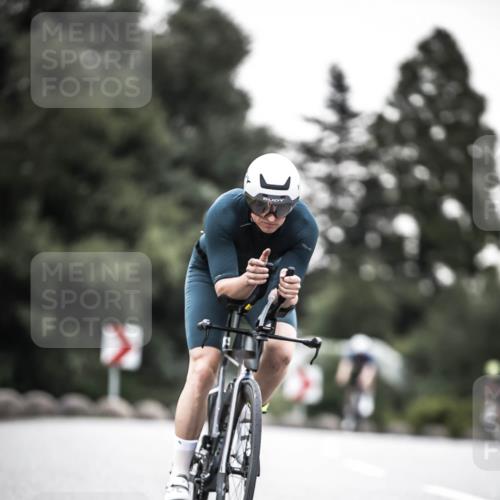 21.06.2026 - 29. Vierlanden-Triathlon H.Heesch http://msf.ph/oto/9911913 21.06.2026 09:46:58 Radfahren 140, 172, 288 meine-sportfotos.de