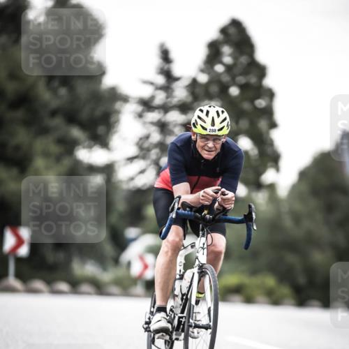 21.06.2026 - 29. Vierlanden-Triathlon H.Heesch http://msf.ph/oto/9911943 21.06.2026 09:47:05 Radfahren 148, 172, 288 meine-sportfotos.de
