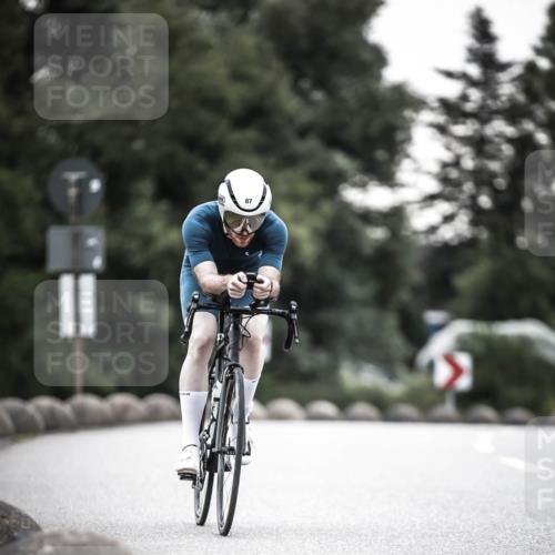 21.06.2026 - 29. Vierlanden-Triathlon H.Heesch http://msf.ph/oto/9911951 21.06.2026 09:48:30 Radfahren 12, 14, 36, 87 meine-sportfotos.de