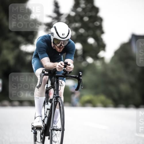 21.06.2026 - 29. Vierlanden-Triathlon H.Heesch http://msf.ph/oto/9911959 21.06.2026 09:48:30 Radfahren 12, 14, 36, 87 meine-sportfotos.de