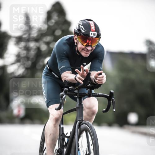 21.06.2026 - 29. Vierlanden-Triathlon H.Heesch http://msf.ph/oto/9912004 21.06.2026 09:48:50 Radfahren 138, 207, 247 meine-sportfotos.de