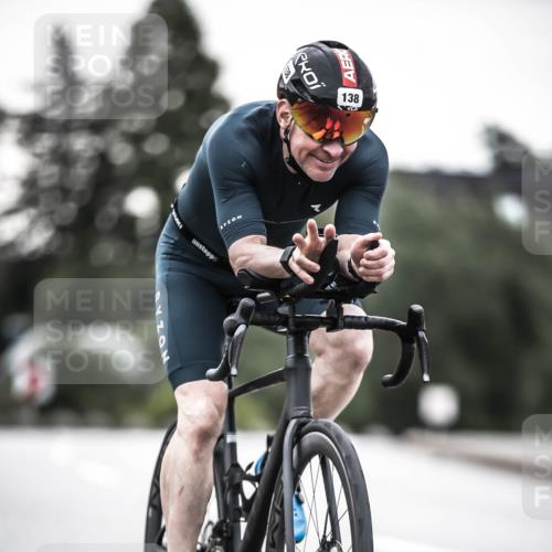 21.06.2026 - 29. Vierlanden-Triathlon H.Heesch http://msf.ph/oto/9912005 21.06.2026 09:48:50 Radfahren 138, 207, 247 meine-sportfotos.de