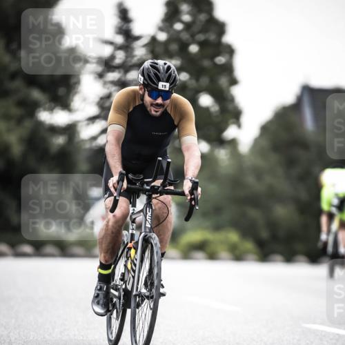 21.06.2026 - 29. Vierlanden-Triathlon H.Heesch http://msf.ph/oto/9912107 21.06.2026 09:51:09 Radfahren 15, 244 meine-sportfotos.de