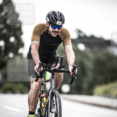 21.06.2026 - 29. Vierlanden-Triathlon H.Heesch http://msf.ph/oto/9912116 21.06.2026 09:51:10 Radfahren 15, 228, 244 meine-sportfotos.de