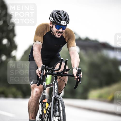 21.06.2026 - 29. Vierlanden-Triathlon H.Heesch http://msf.ph/oto/9912117 21.06.2026 09:51:10 Radfahren 15, 228, 244 meine-sportfotos.de